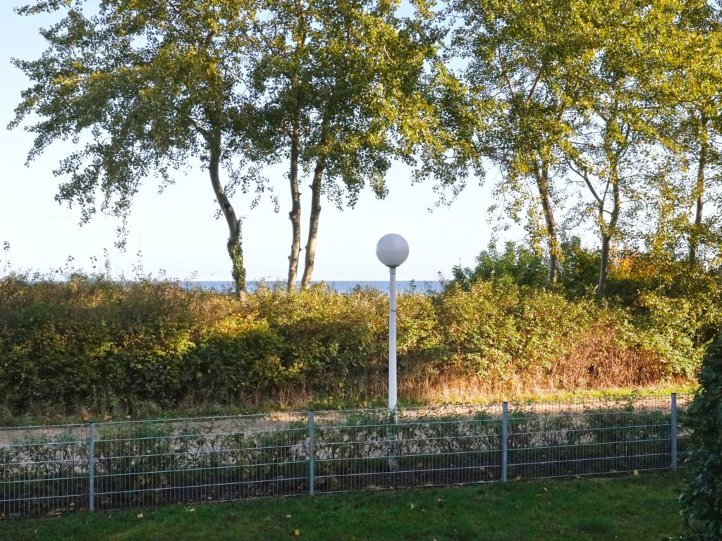 Meeresbrise Whg. 2 - Blick aus dem Fenster (Schlafzimmer 