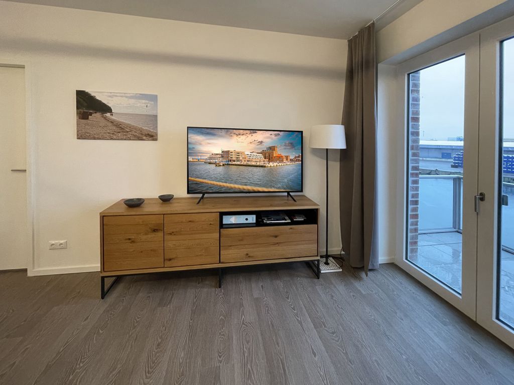 Hafenspitze App. 19 - Blick vom Sofa auf den TV
