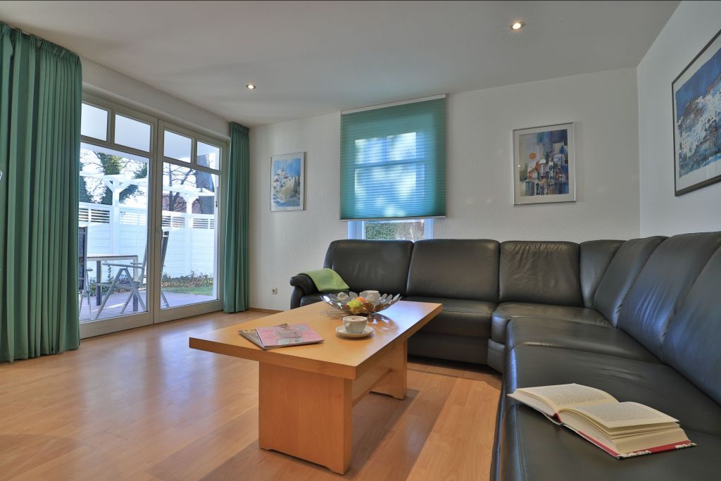 Seebach Whg. S02 - Blick auf den offenen Wohnsbereich mit Terrassenzugang