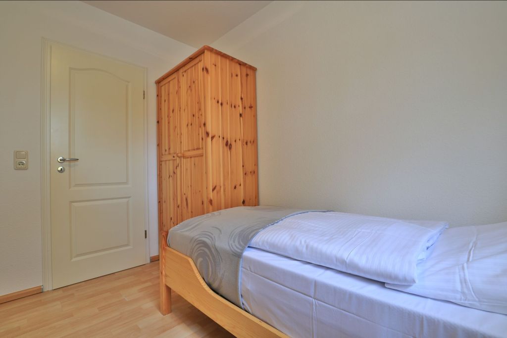 Barendorf Whg. Meyer1 - Blick in das Kinder-/ Gästezimmer mit 2 Einzelbetten