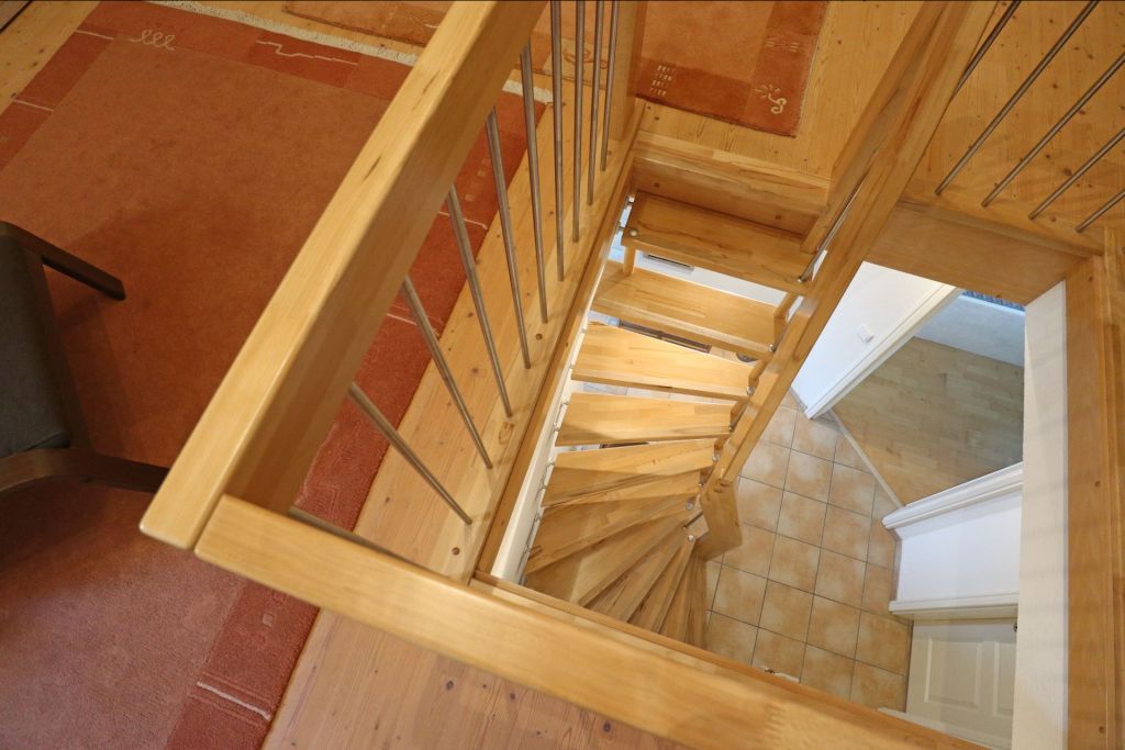 Padua Ferienwohnung - Blick auf die Raumspartreppe von oben