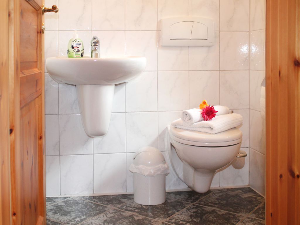 Sanddüne No. 19 - Blick in das Gäste-WC im EG