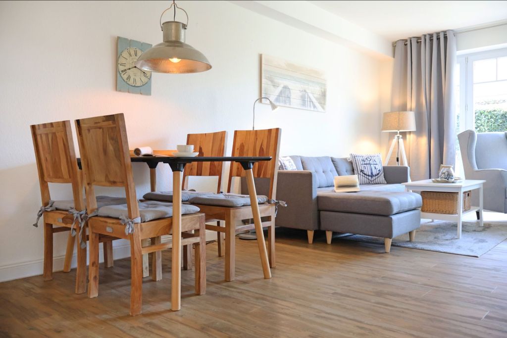 Haus Stranddüne - Blick auf den offenen Wohn-/ Essbereich