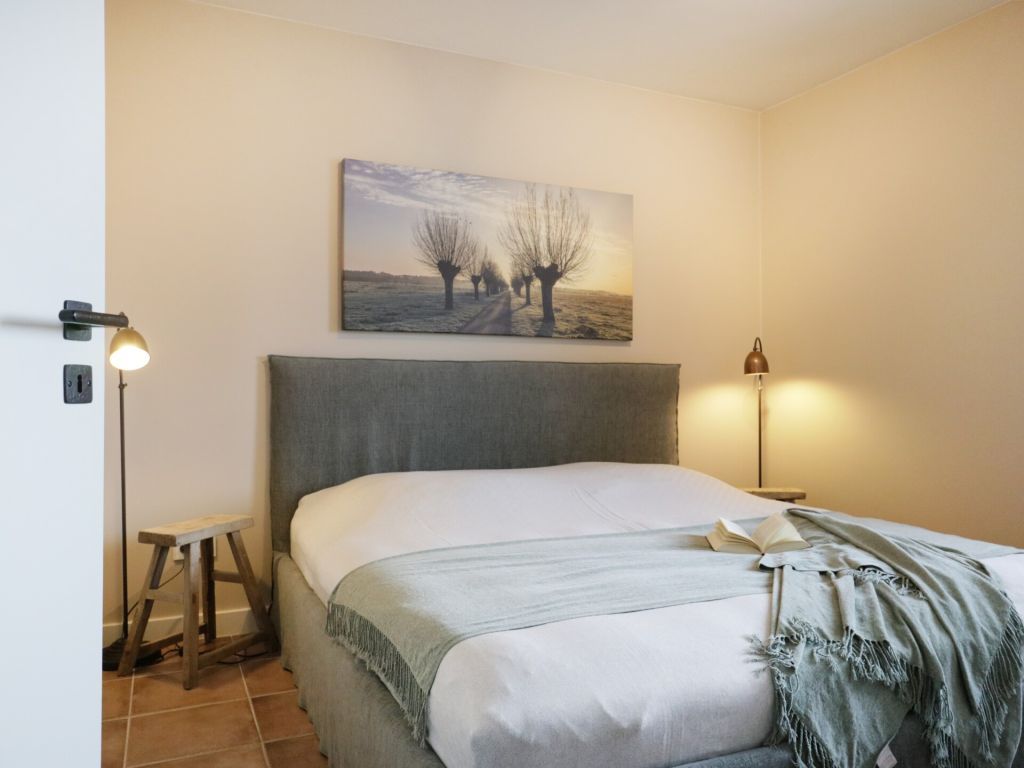 Kastanienhof Whg. 11 - Blick in das Schlafzimmer mit einem Doppelbett