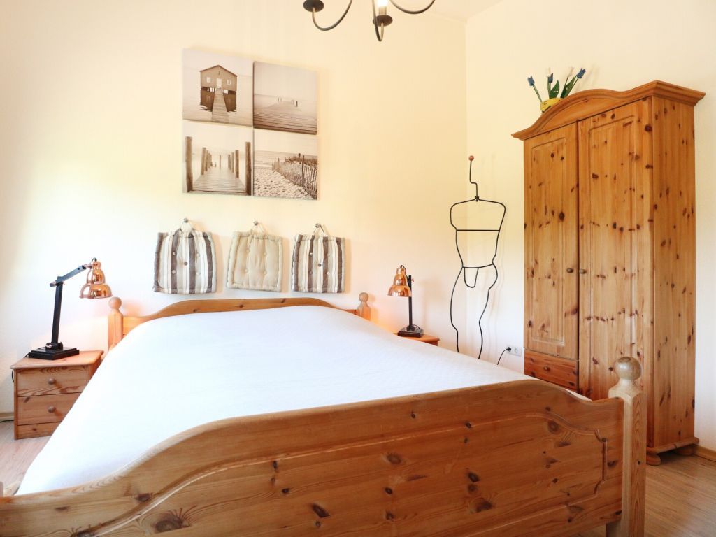 Godewind Whg. GW10 - Blick in das schöne große Schlafzimmer