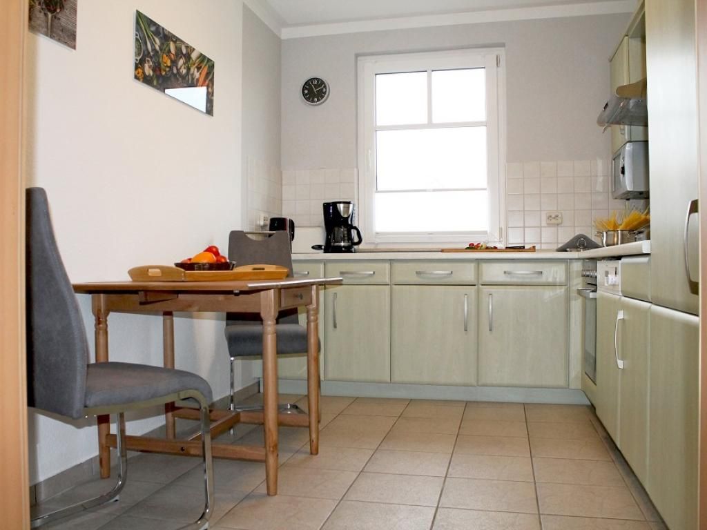 Strandhaus Whg.5- Blick auf die Küchenzeile