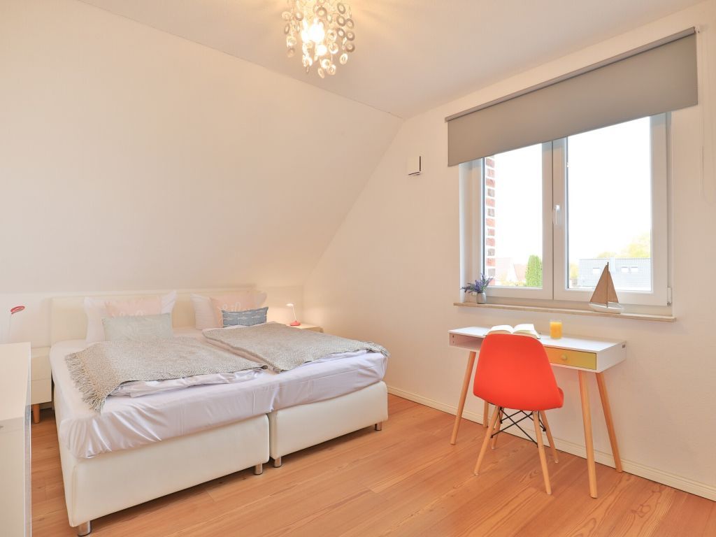 3 Meeresperlen Strandhaus - Blick in ein Schlafzimmer im OG mit 2 Einzelbetten