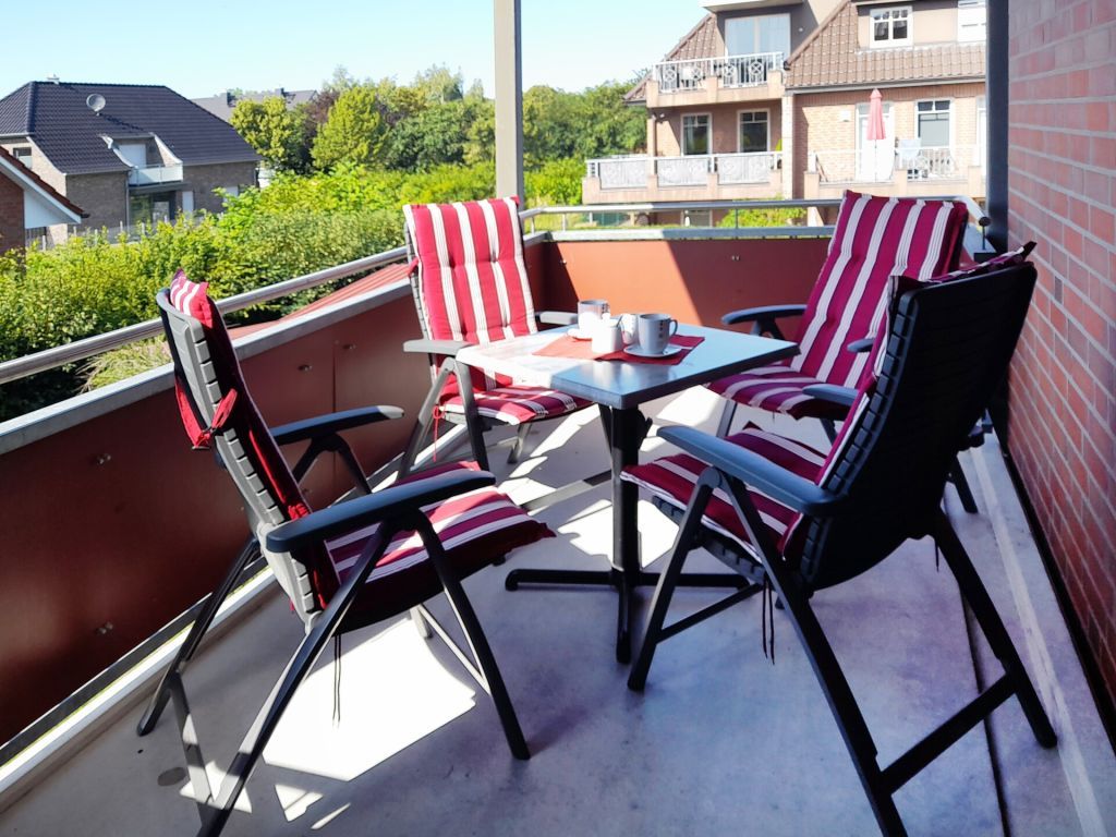 Kastanienhof Whg. 10 - Blick auf den schönen großen Balkon