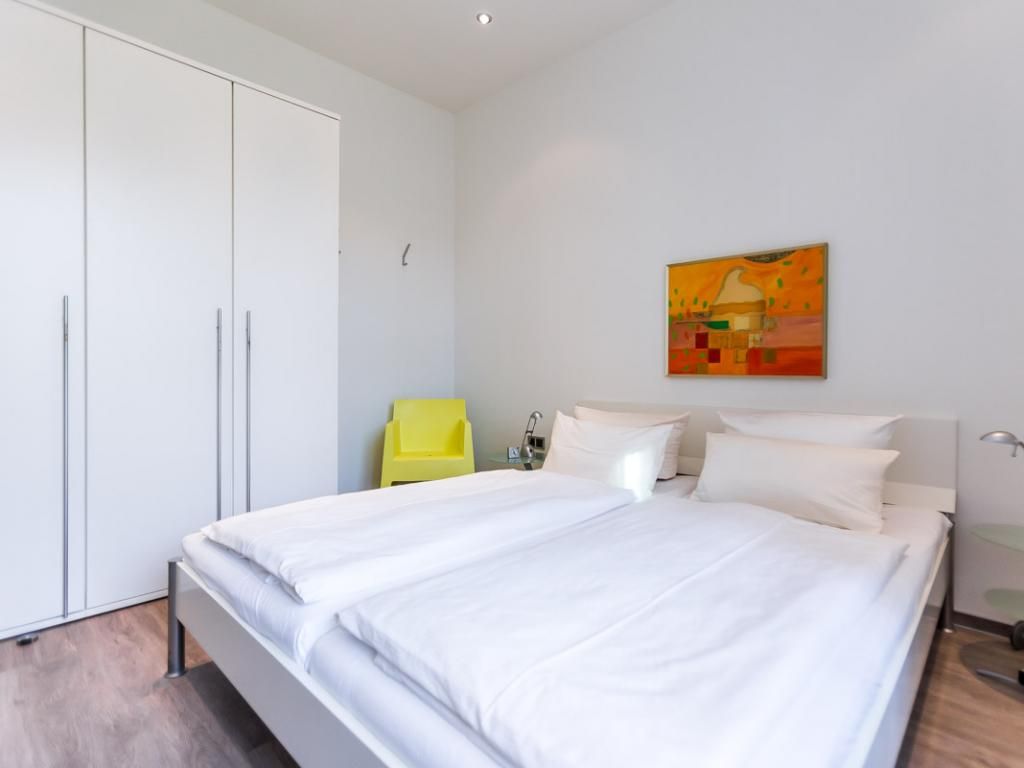 Villa Höger Whg.4 - Blick in das helle Schlafzimmer