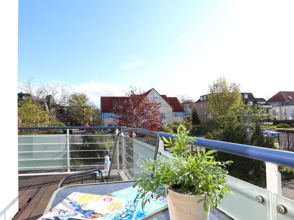 Haffblick Whg. Ha57 - Blick auf den Eckbalkon mit Blick in Richtung Zentrum