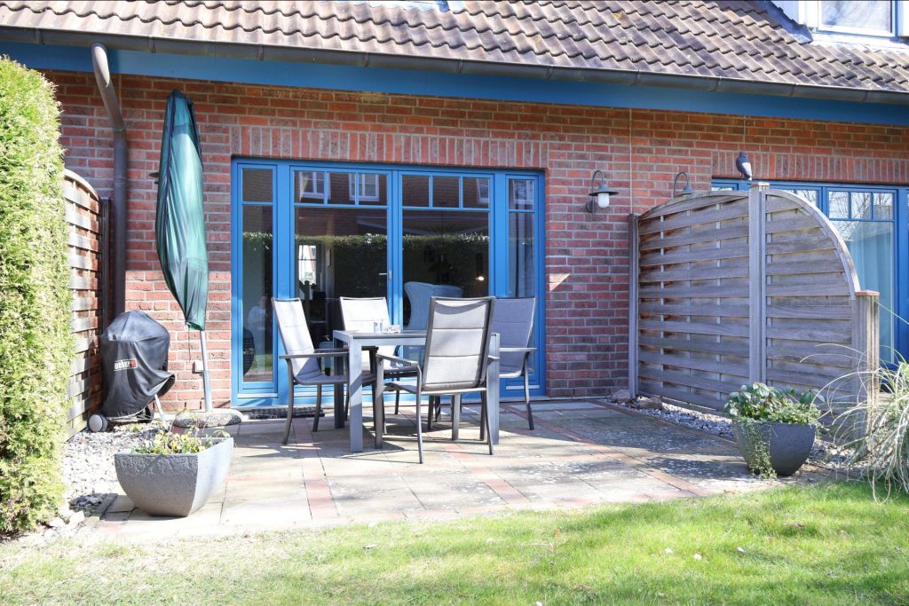 Haus Stranddüne - Blick auf die schöne sonnige Terrasse