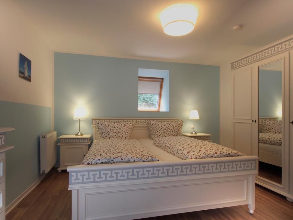 Muschel Whg. Seepferdchen - Blick in das Schlafzimmer mit großem Doppelbett