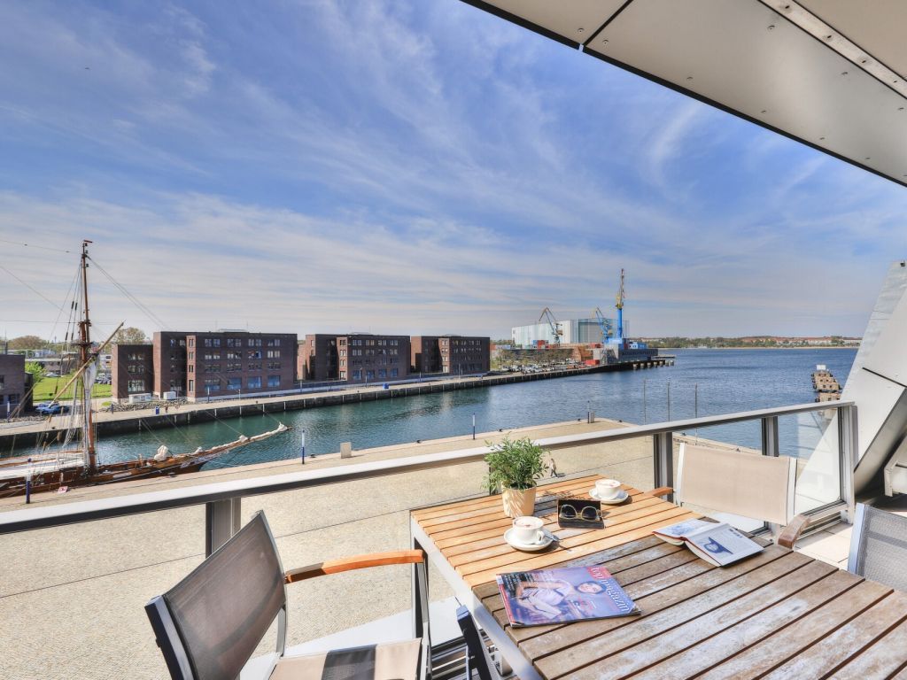Hafenspitze App. 33 - Blick von der Loggia auf den Alten Hafen