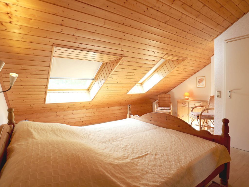 Urlauberdorf 25b - gemütliches Doppelbett im OG