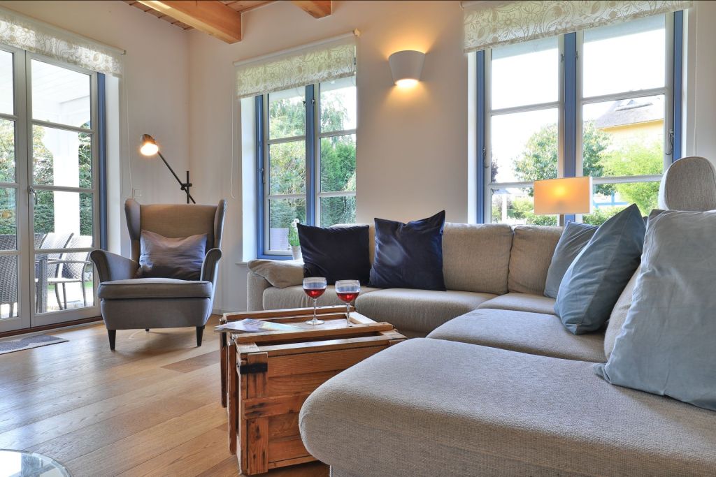Smutje, Ferienhaus - Blick auf den gemütlichen Wohnbereich mit Kaminofen