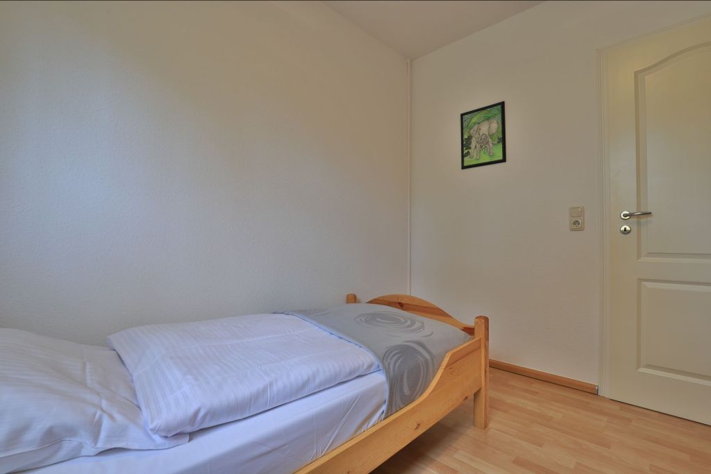 Barendorf Whg. Meyer1 - Blick in das Kinder-/ Gästezimmer mit 2 Einzelbetten