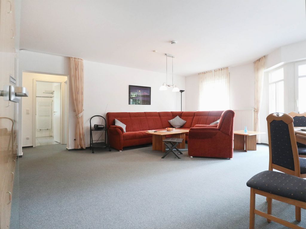 Haus am Meer-D26- gemütliches Sofa im Wohnbereich