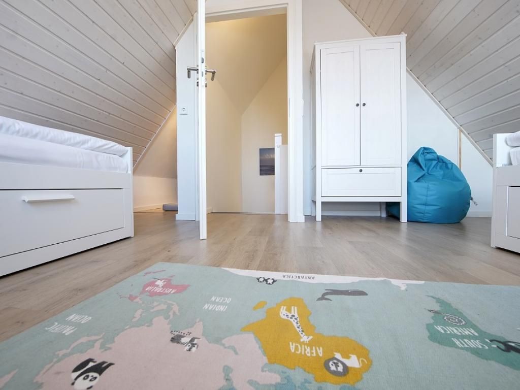 Stechelhus - Blick in das Kinder-/ Gästezimmer mit zwei Einzelbetten